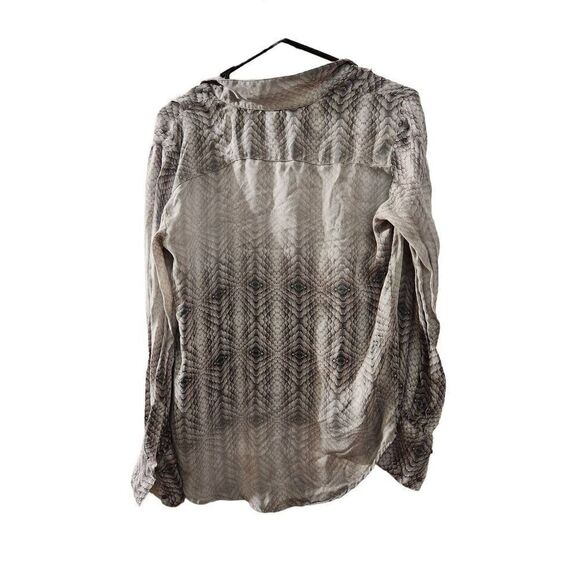 Joe's M snakeskin print blouse - Picture 2 of 7